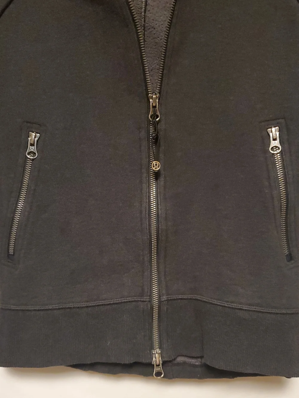Lululemon Grey Hippy Yin Year Scuba Hoodie Sz 6